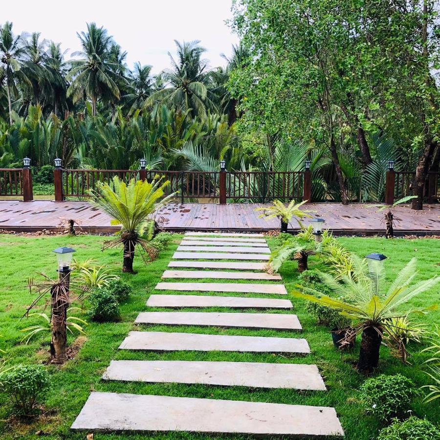 Kampot Tropical Village ภายนอก รูปภาพ